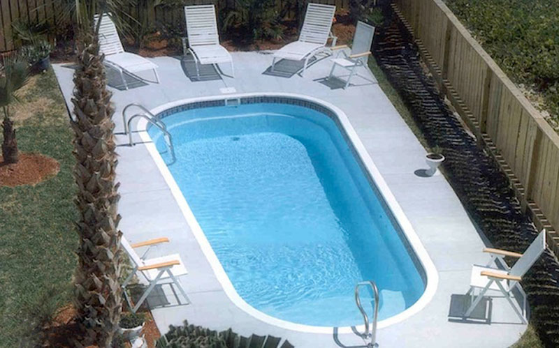 Alaglas Pools' Challenger model, a medium fiberglass pool in White